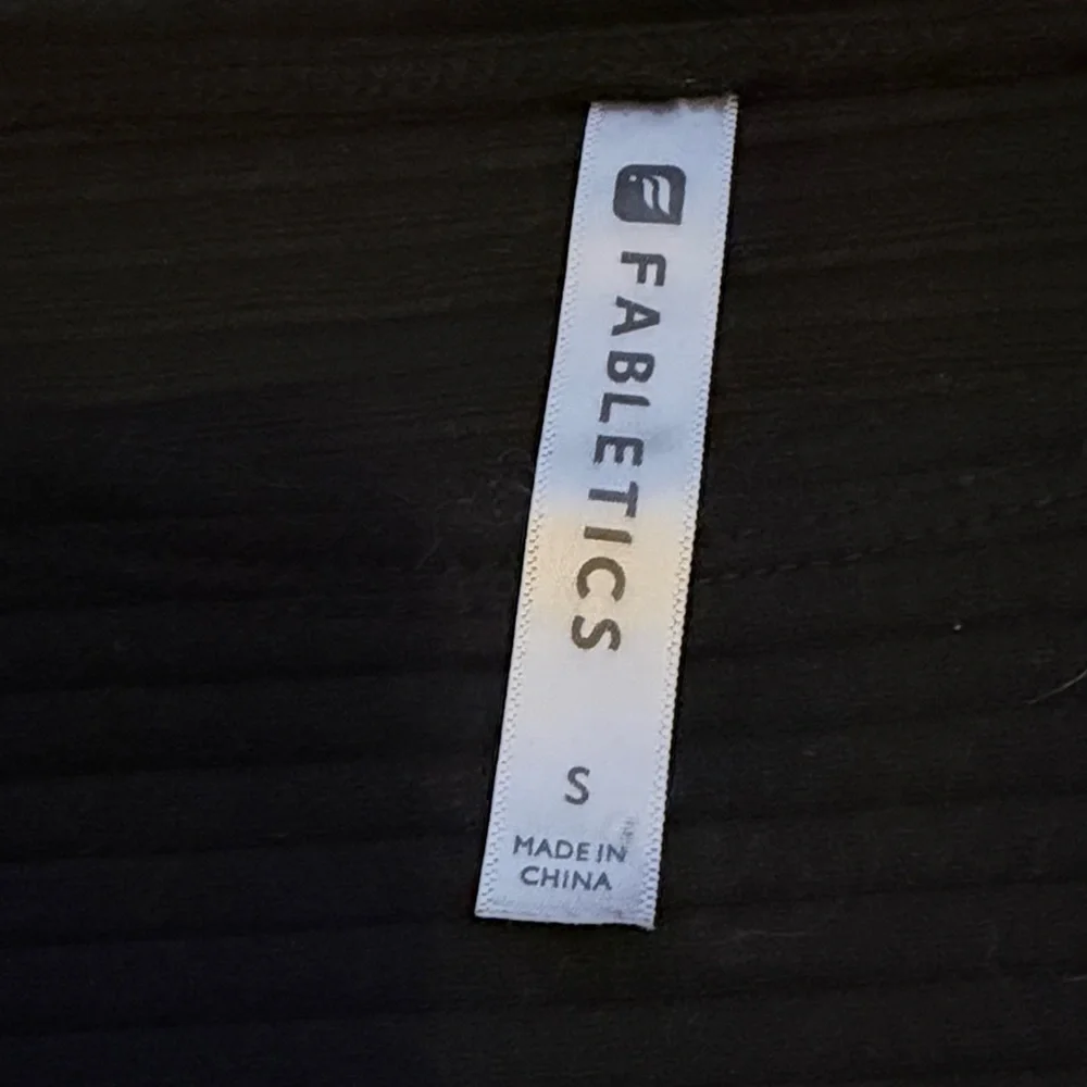 (230)Fabletics Black Ribbed Sweatshirt - Picture 2 of 3